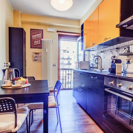 San Lorenzo Apartment *